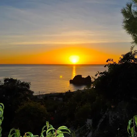 Large By The Pool - Beach, Corfu Apartament *